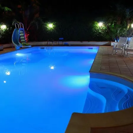 Oasis *